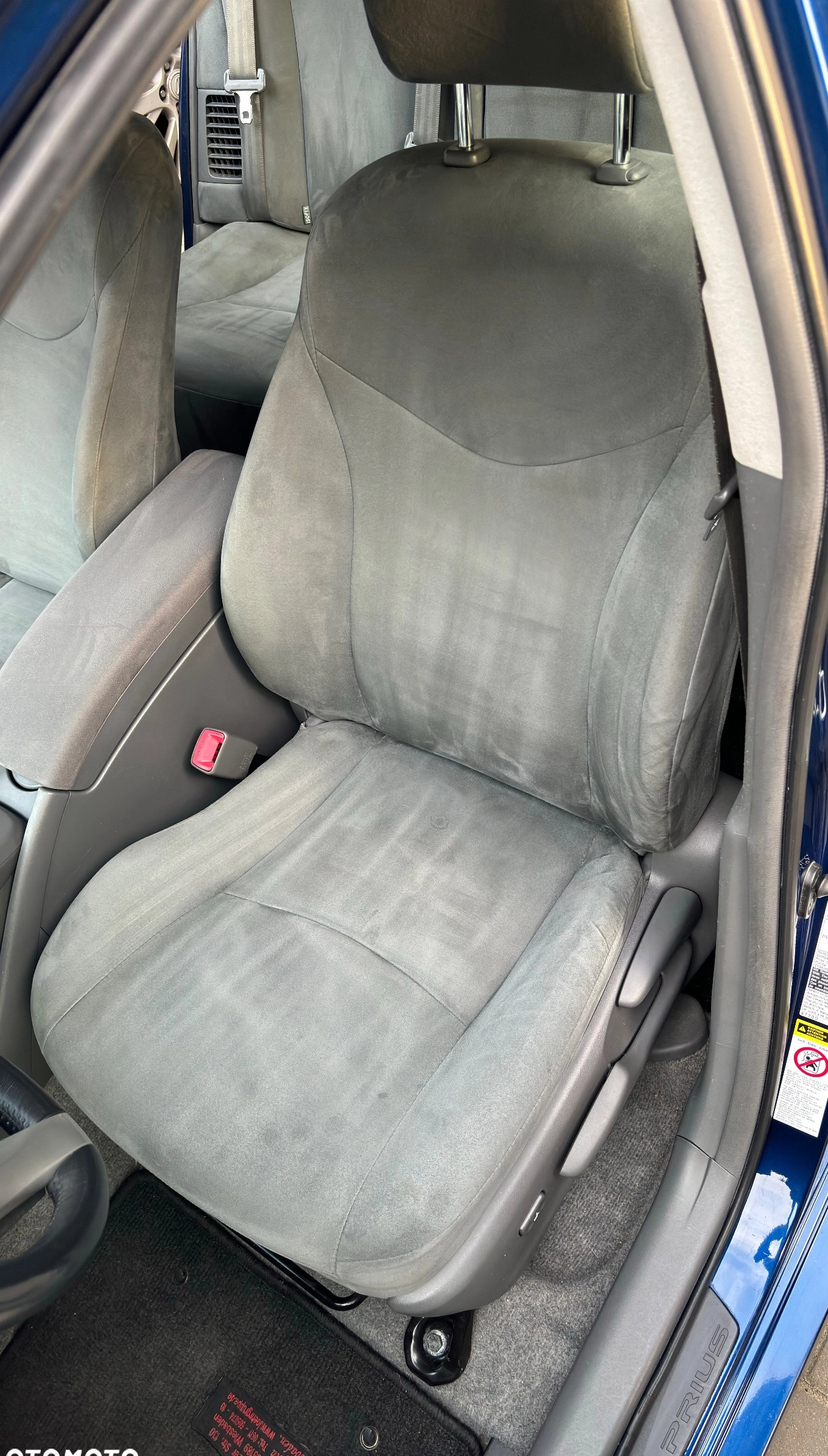 Toyota Prius cena 34200 przebieg: 152000, rok produkcji 2012 z Łódź małe 466